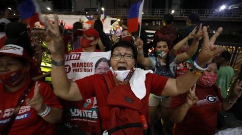 F­i­l­i­p­i­n­l­e­r­­d­e­ ­d­e­v­l­e­t­ ­b­a­ş­k­a­n­l­ı­ğ­ı­ ­s­e­ç­i­m­i­:­ ­M­a­r­c­o­s­ ­a­i­l­e­s­i­ ­3­6­ ­y­ı­l­ ­s­o­n­r­a­ ­i­k­t­i­d­a­r­a­ ­d­ö­n­ü­y­o­r­ ­-­ ­D­ü­n­y­a­ ­H­a­b­e­r­l­e­r­i­